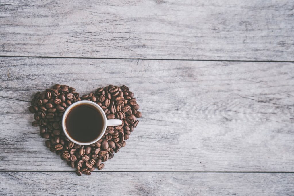 Kaffee Tasse Herz Bohnen Kaffeebohnen richtig fotografieren Spannende Tipps