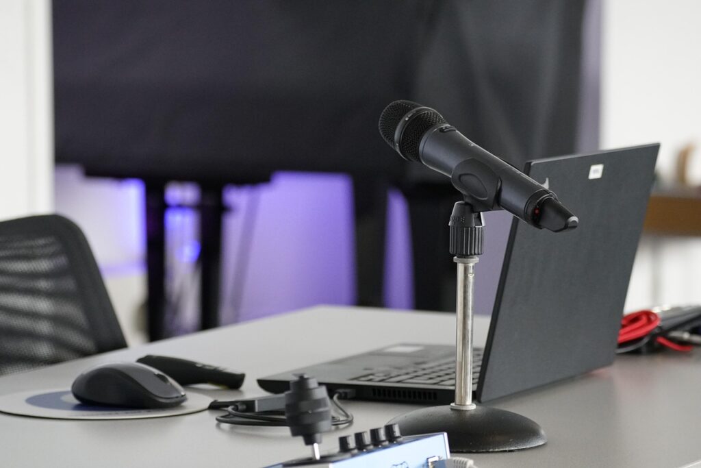 Laptop Mikrofon Digitales Unternehmensprofil – Warum ist es so wichtig